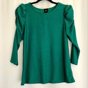 W5 ladies size MEDIUM Green Dot Top Puff sleeves